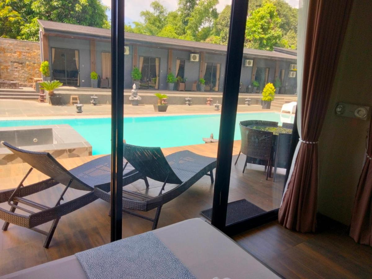 De Porch Hotel Bolinao Room photo