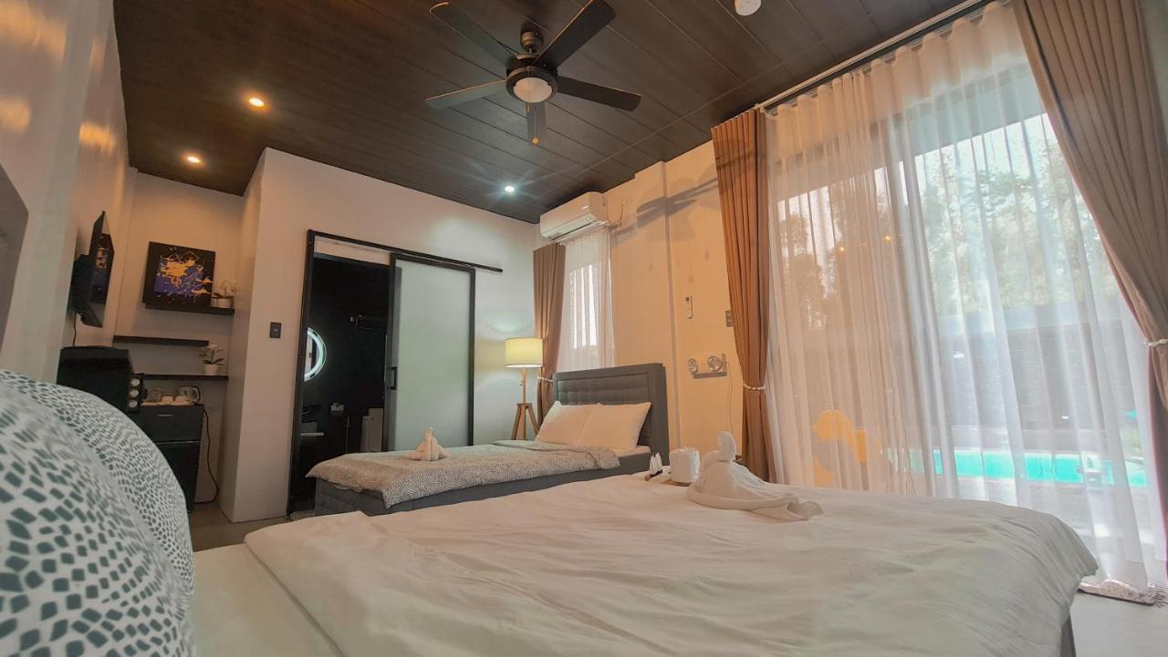 De Porch Hotel Bolinao Exterior photo